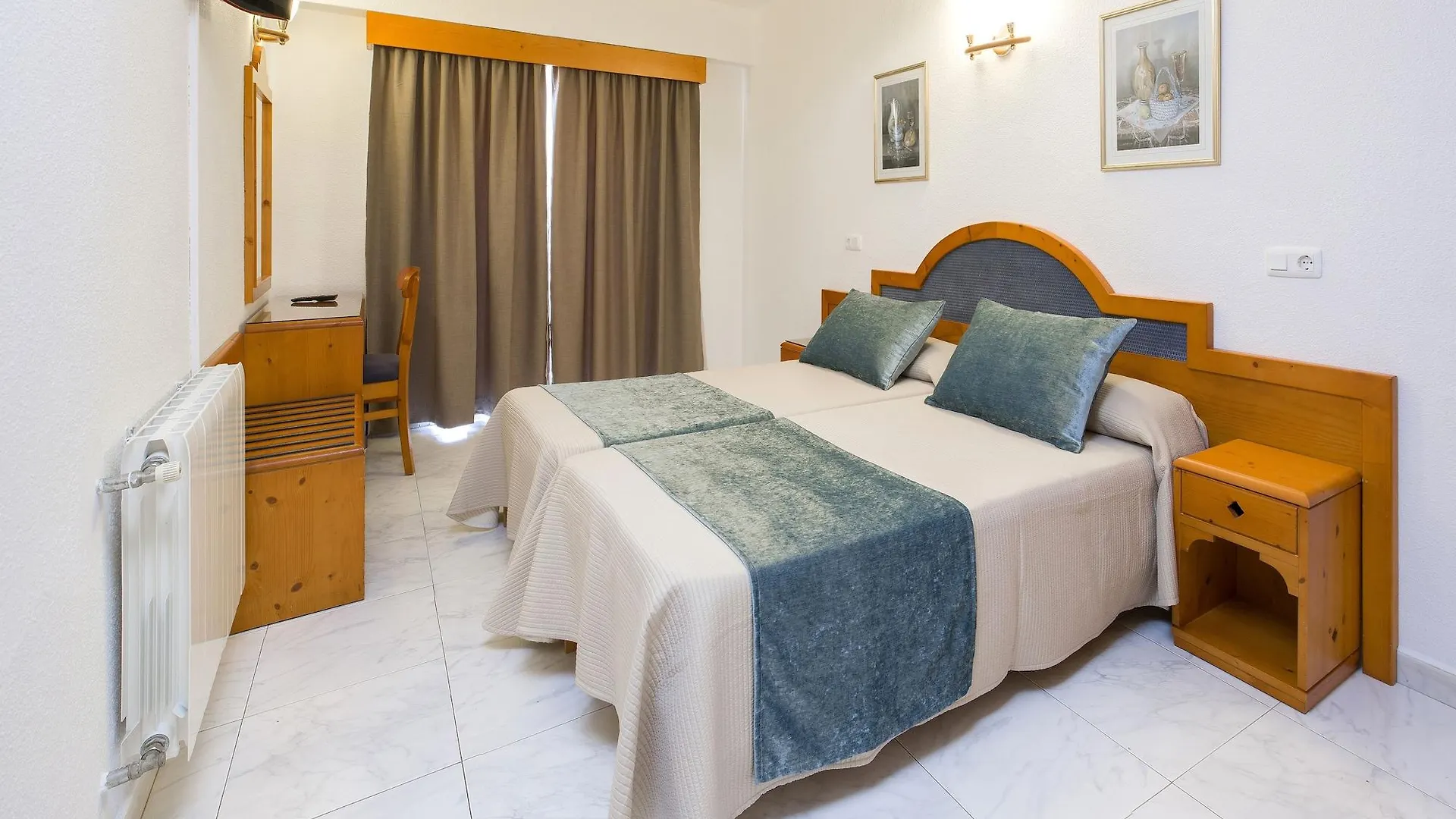 Otel Hostal Mari Sant Antoni de Portmany
