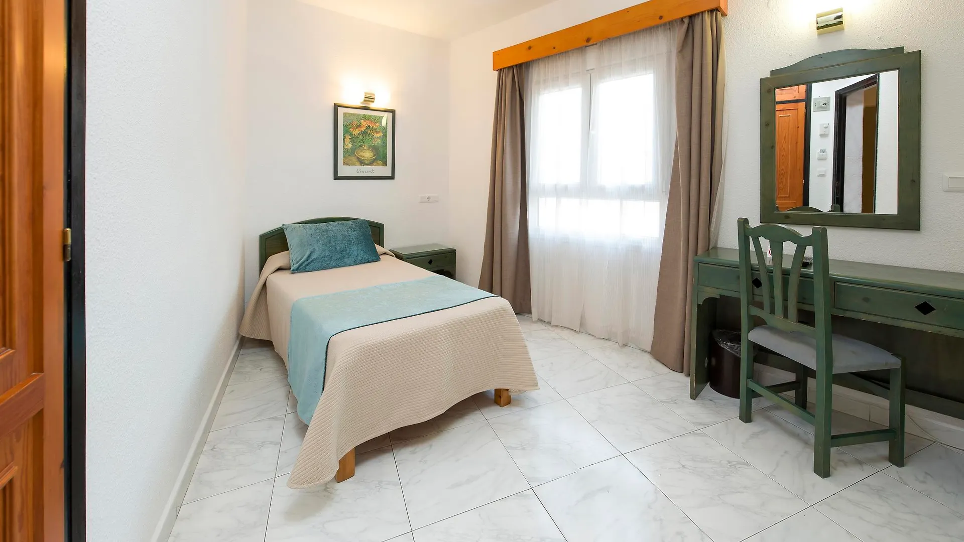 ** Otel Hostal Mari Sant Antoni de Portmany İspanya