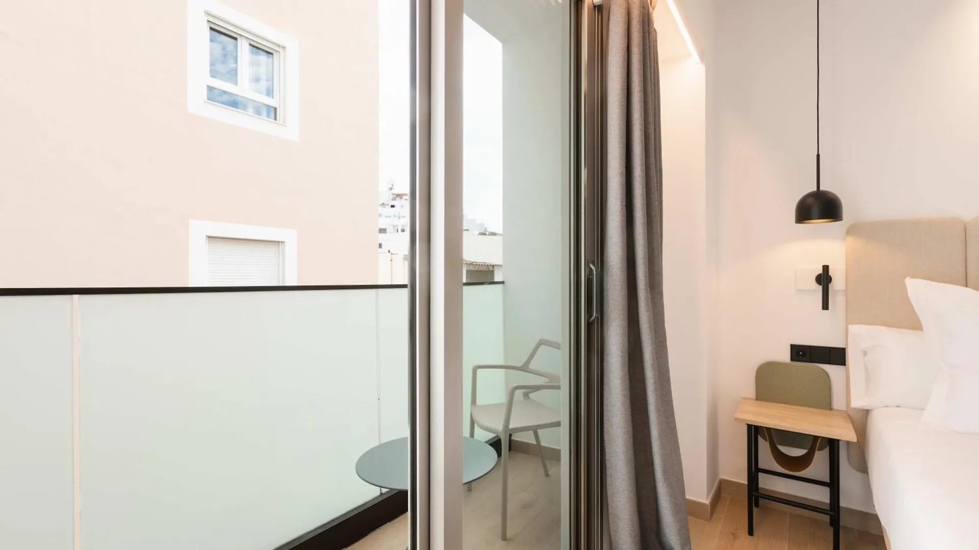 Hostal Mari Sant Antoni de Portmany 2*,