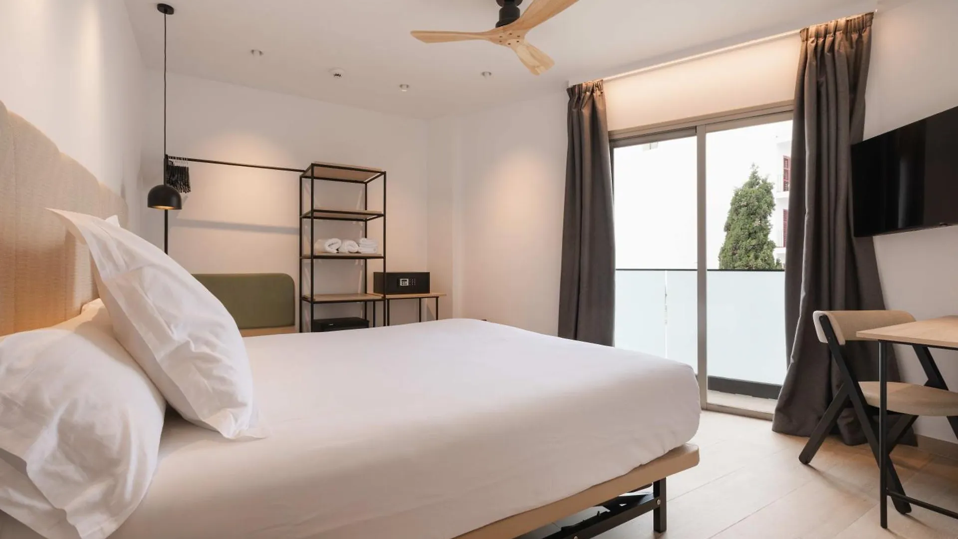 Otel Hostal Mari Sant Antoni de Portmany