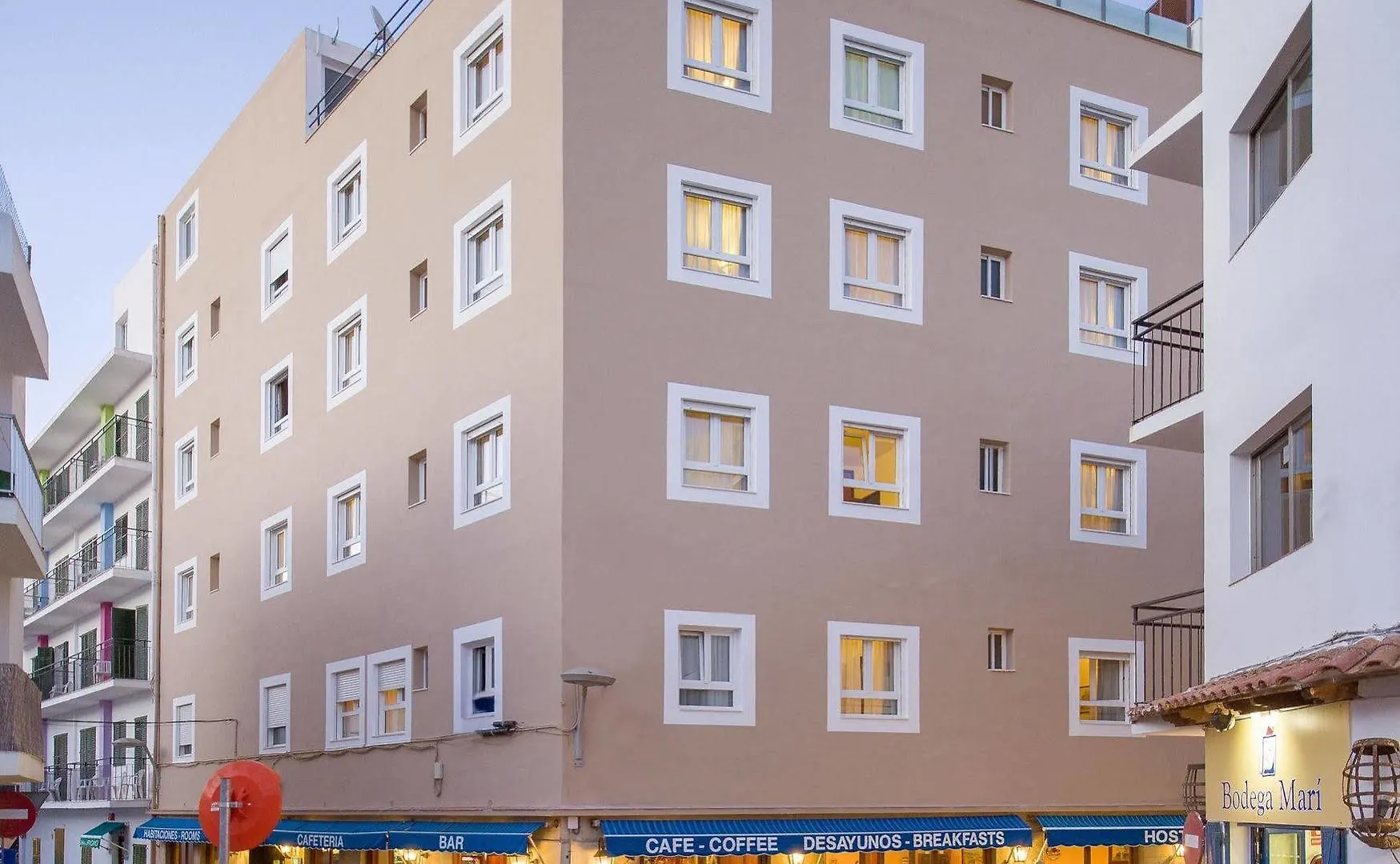 Hostal Mari Sant Antoni de Portmany Otel